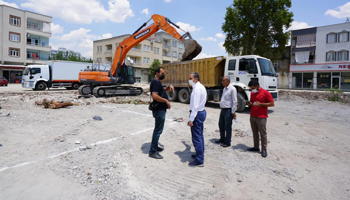 Başkan Kılınç, Gençlik Merkezi İnşaat Alanında İncelemelerde Bulundu